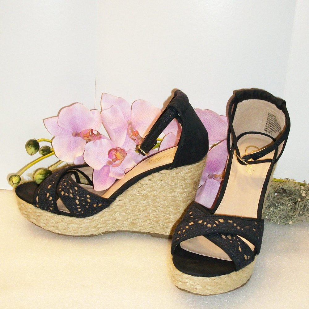 SOLD! CANDIE'S 9M Navy  Blue Espadrille Wedge Sandals 4.5" Heel NWOT - Picture 2 of 10